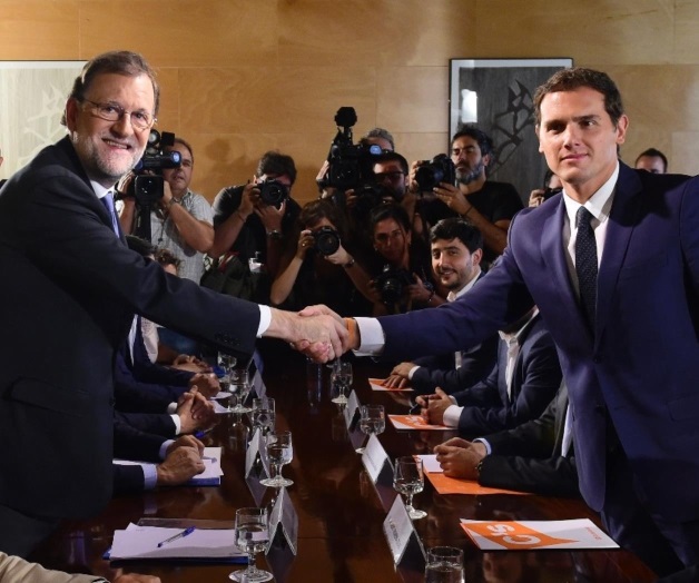 Queda Rajoy a 7 votos de la mayoría absoluta