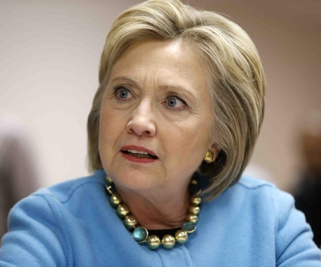 Hillary Clinton ataca a Trump por su doble discurso ante México Hillary Clinton ataca a Trump por su doble discurso ante México