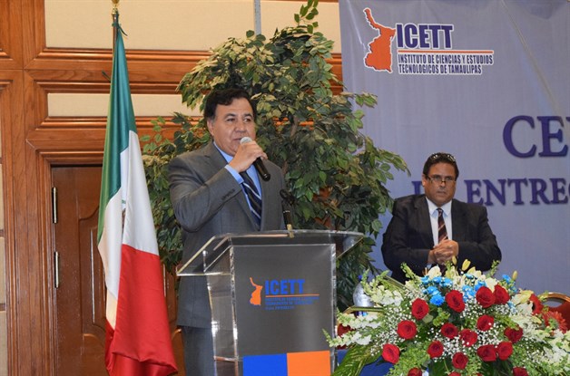 Exitosa graduación de estudiantes del ICETT