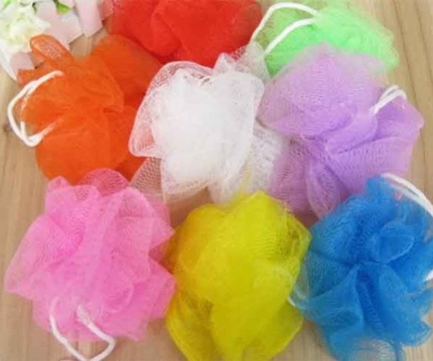 Todo esto guarda la esponja de baño que usas a diario