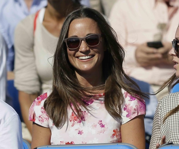 Prohíbe juez publicación de sus fotos robadas Prohíbe juez publicación de sus fotos robadas