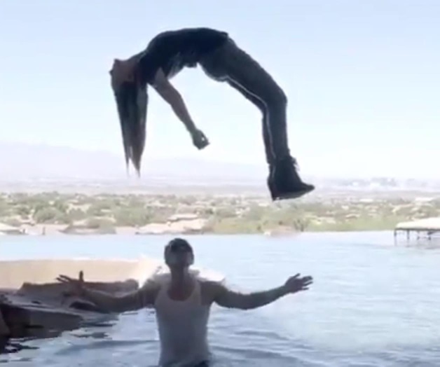 Criss Angel hace levitar a Belinda (VIDEO) Criss Angel hace levitar a Belinda (VIDEO)