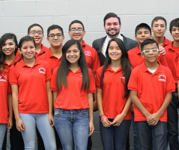 Motivan a jóvenes a probar programa