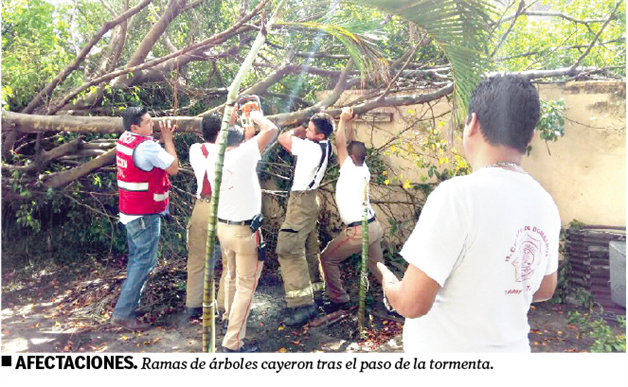 Llueve por una horay se inunda Tampico