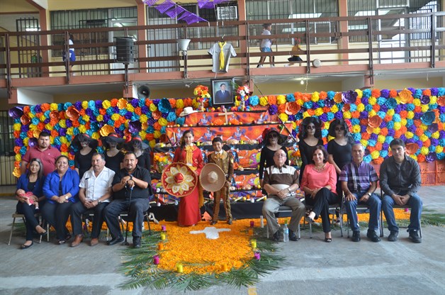 Celebran Día de Muertos