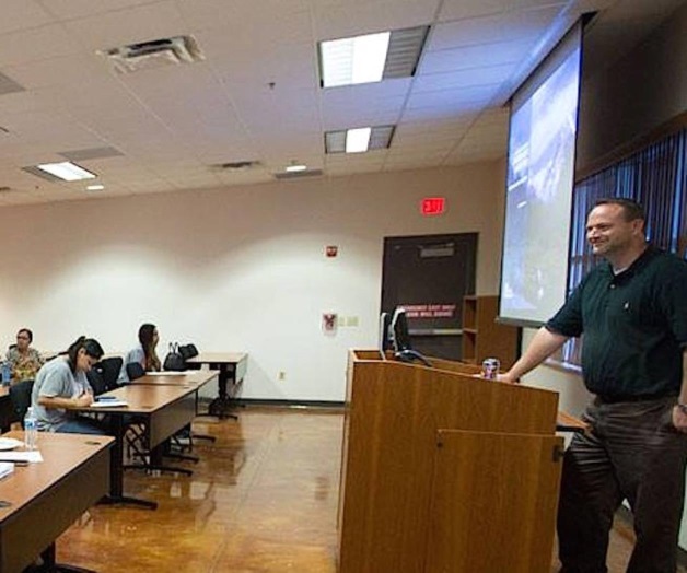 Orientan sobre el uso de residuos Orientan sobre el uso de residuos