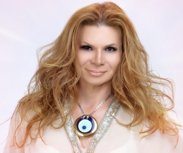 Predice Mhoni Vidente tercera guerra mundial y muerte de Trump Predice Mhoni Vidente tercera guerra mundial y muerte de Trump