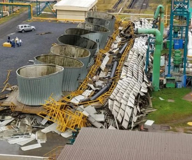 Se desploman ochocalderas de la CFE en Río Bravo