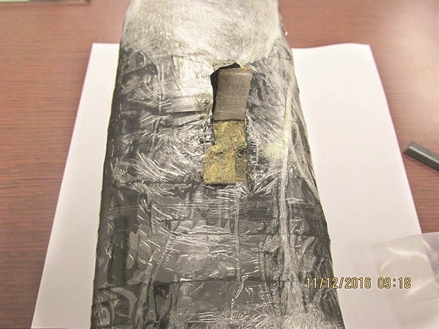 Aseguran droga y dinero en efectivo