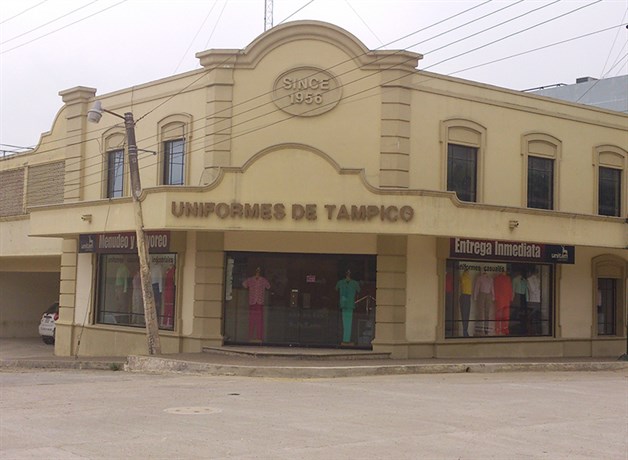 Irrumpen asaltantesen oficina municipal. Someten a funcionarios de Madero