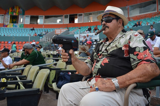 EL REENCUENTRO DE MIKE BRITO