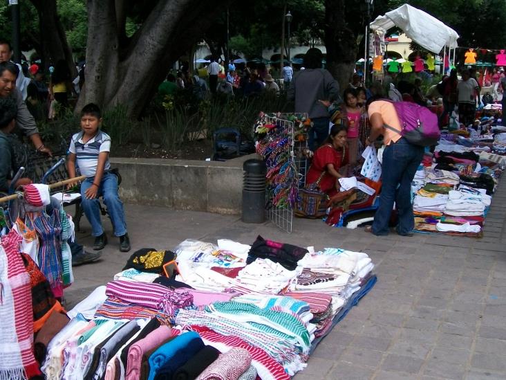 Obligan las cargas fiscales al retorno a la informalidad Obligan las cargas fiscales al retorno a la informalidad