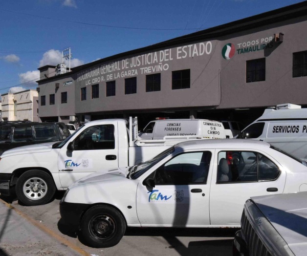 Roban dos autos y dejan casa vacía Roban dos autos y dejan casa vacía