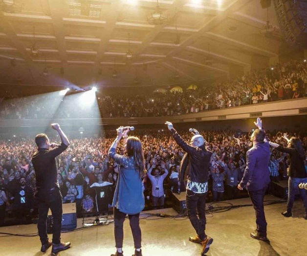 Organizan cristianosgran concierto de fe