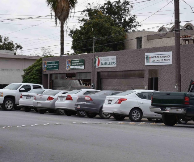 Se llevan camionetaen la colonia Juárez Se llevan camionetaen la colonia Juárez