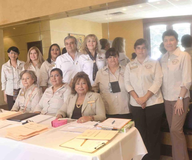 Efectúan el XIX Simposio de Salud Efectúan el XIX Simposio de Salud