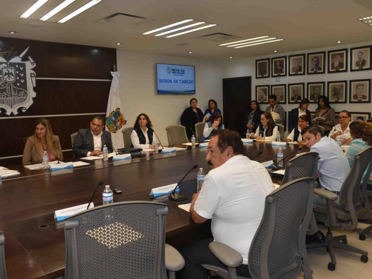 Proponen contratar perfiles adecuados Proponen contratar perfiles adecuados