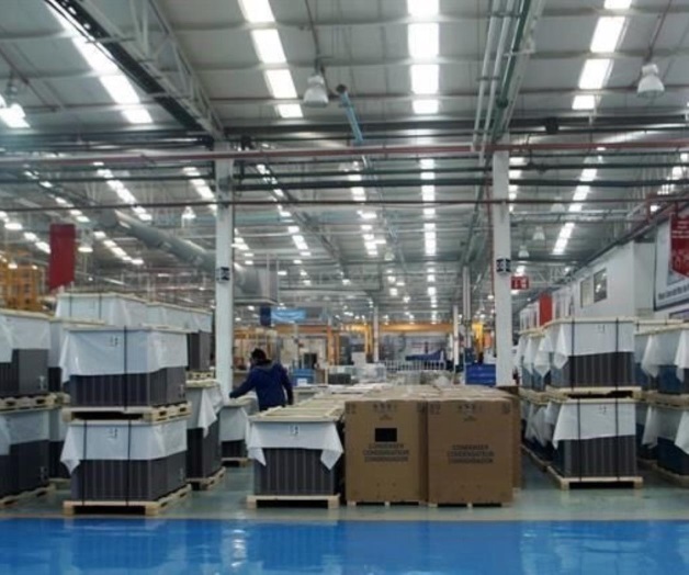 Trump arrebata empleos de fábrica que iba a llegar a México