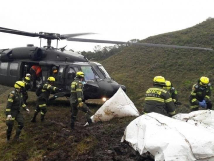 Rescatan 50 cadáveres en la zona donde cayó el avión Rescatan 50 cadáveres en la zona donde cayó el avión