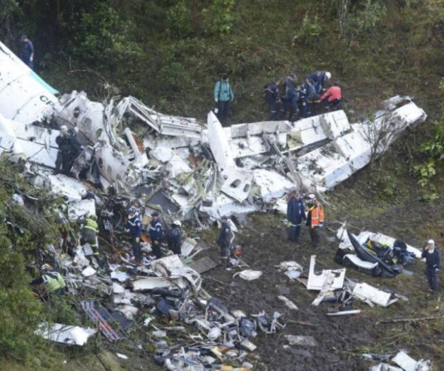 Se estrella aeronave con jugadores de futbol; 75 muertos en Colombia