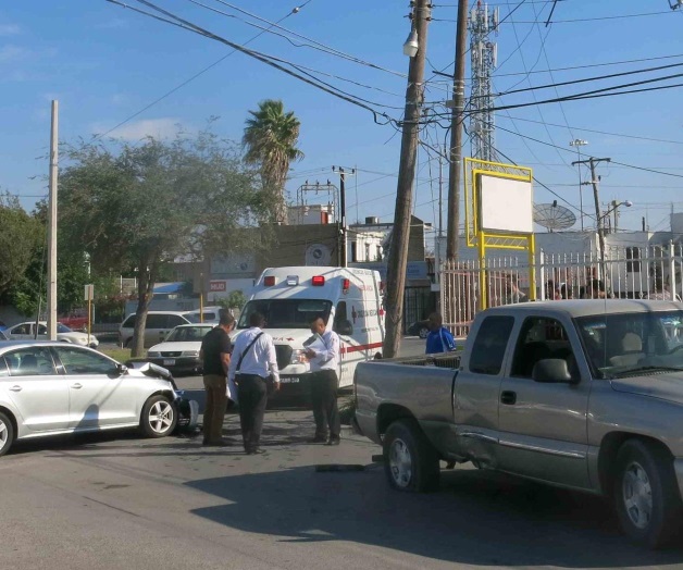 Ignora conductor altoy deja lesionado a uno