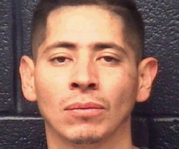 Se enfrenta a balazos con policía; captura a peligroso criminal