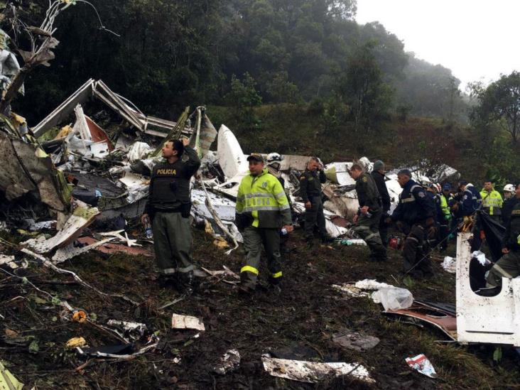 Ubican cajas negras de avión siniestrado Ubican cajas negras de avión siniestrado