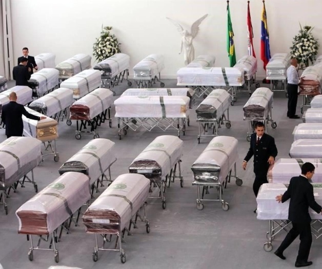 Regresan cuerpos de Chapecoense a Brasil Regresan cuerpos de Chapecoense a Brasil