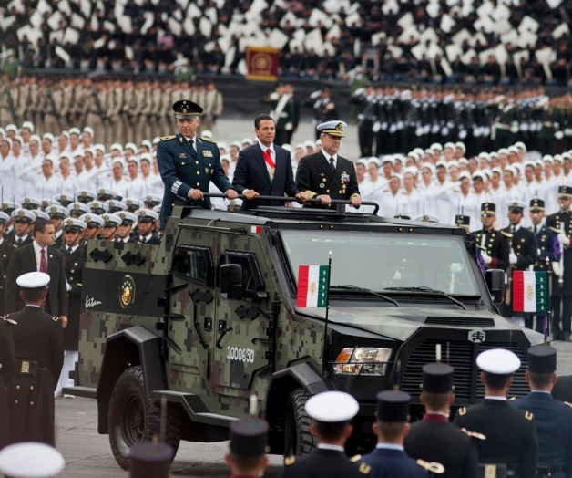 Desgasta a fuerzas armadas la falta de ley