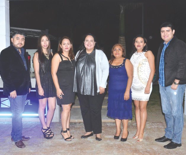 Festejan diciembre en Riviera Eventos Festejan diciembre en Riviera Eventos