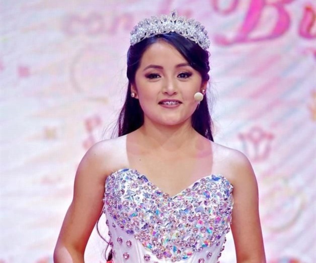 Thalía hizo una nueva versión del tema Quinceañera para Rubí Thalía hizo una nueva versión del tema Quinceañera para Rubí