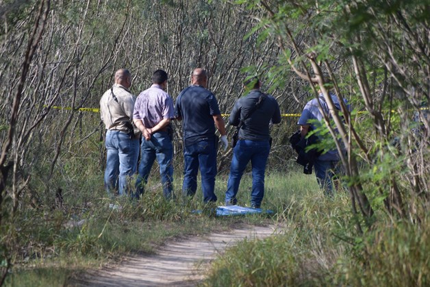 Presenta múltiplescortes un degollado. Hallan su cuerpo a espaldas de campus