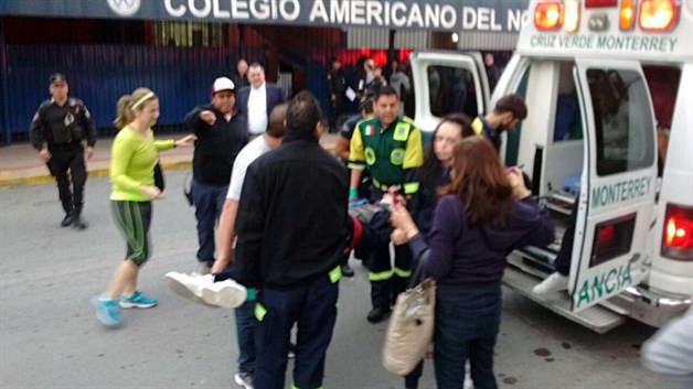 Balea menor a tres compañeros y maestra. Tragedia en colegio de Monterrey Balea menor a tres compañeros y maestra. Tragedia en colegio de Monterrey