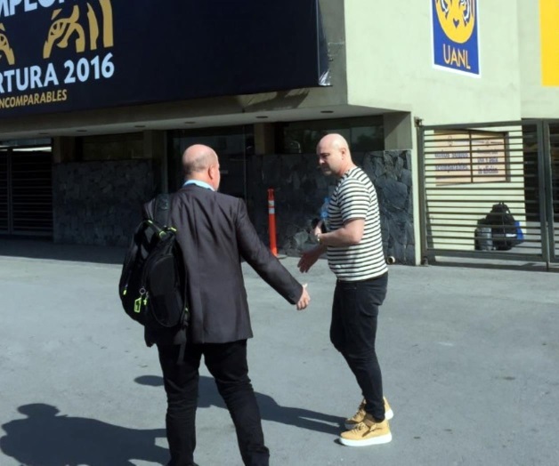 Ya está en Monterrey el representante de Gignac Ya está en Monterrey el representante de Gignac