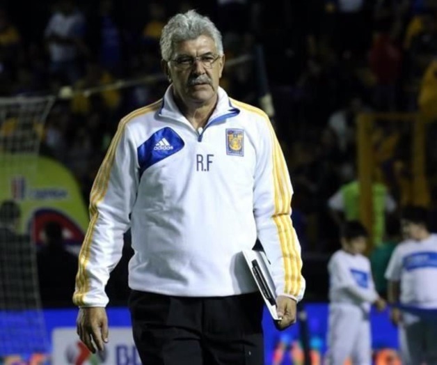 Tuca ya espera al peruano Advíncula Tuca ya espera al peruano Advíncula