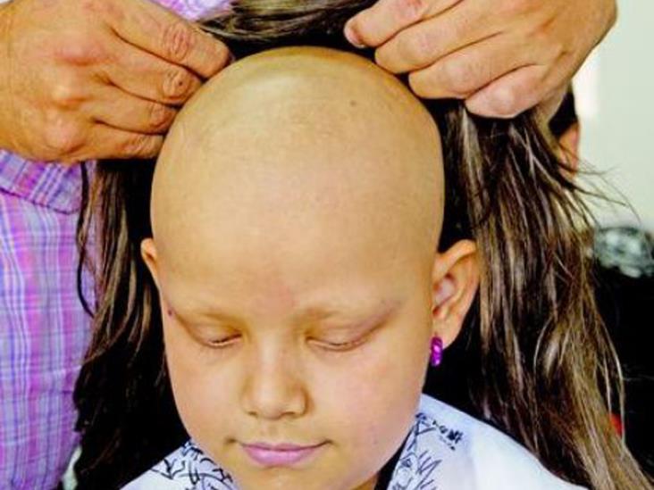 Recolectarán cabello paraapoyar a niños con cáncer Recolectarán cabello paraapoyar a niños con cáncer