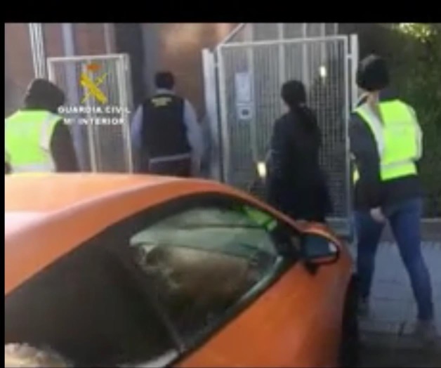 Detienen en España a mujer regia ligada a red yihadista