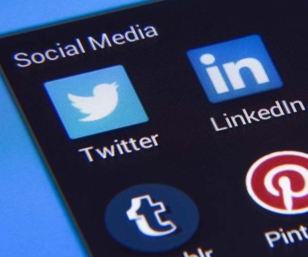 Discute maestra con estudiante en Twitter, la despiden