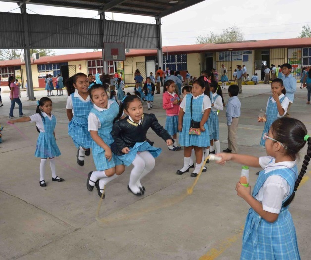 Padecen en la frontera de alumnos ‘flotantes’