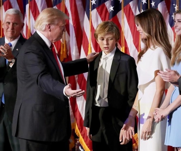 Barron Trump de 10 años se encuentra en medio de los reflectores