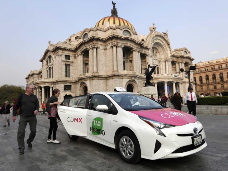 Recibe la CDMX a 100 nuevos taxis híbridos Recibe la CDMX a 100 nuevos taxis híbridos