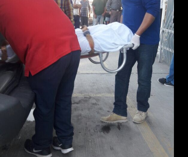 Muere haciendo fila en el Banco Azteca