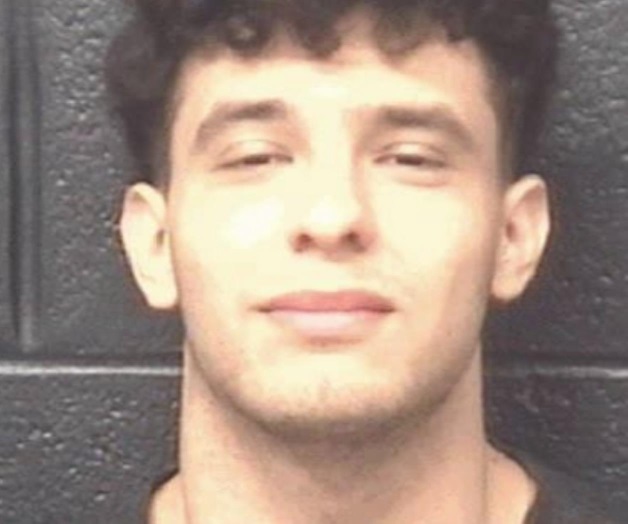 Sube a redes fotos de su amiga desnuda y lo detienen