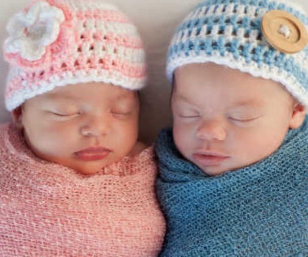 Mujer de 64 años da a luz a gemelos en España