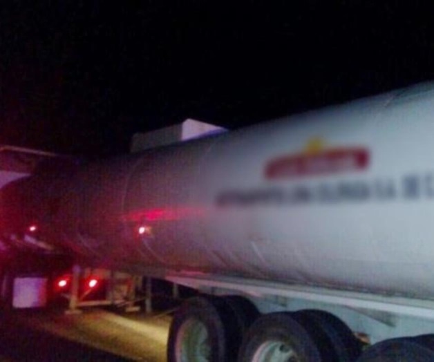 Aseguran pipa con 45 mil litros de combustible en Coahuila