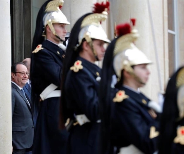 Agente abrió fuego por error en discurso de Hollande