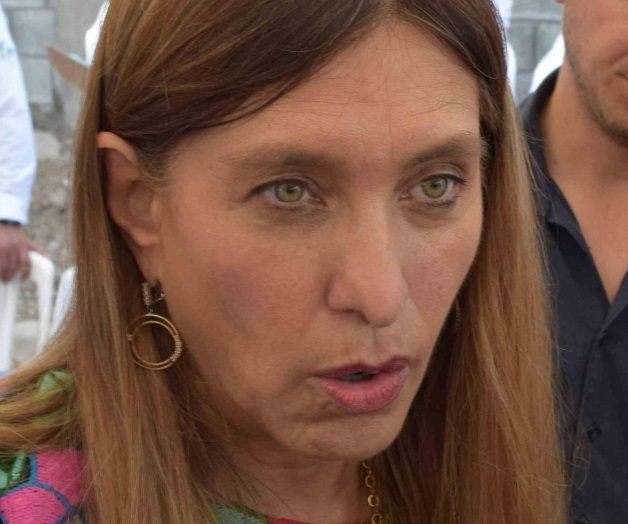 Ofrece disculpas y justifica acción Ofrece disculpas y justifica acción