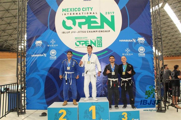 ¡SE BAÑA EN ORO! Jorge Rodríguez no falló en casa ¡SE BAÑA EN ORO! Jorge Rodríguez no falló en casa