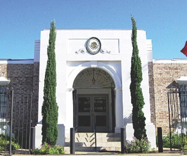 Salen en defensa de los migrantes