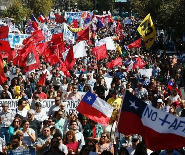 Protestan en Chile por sistema de pensiones Protestan en Chile por sistema de pensiones